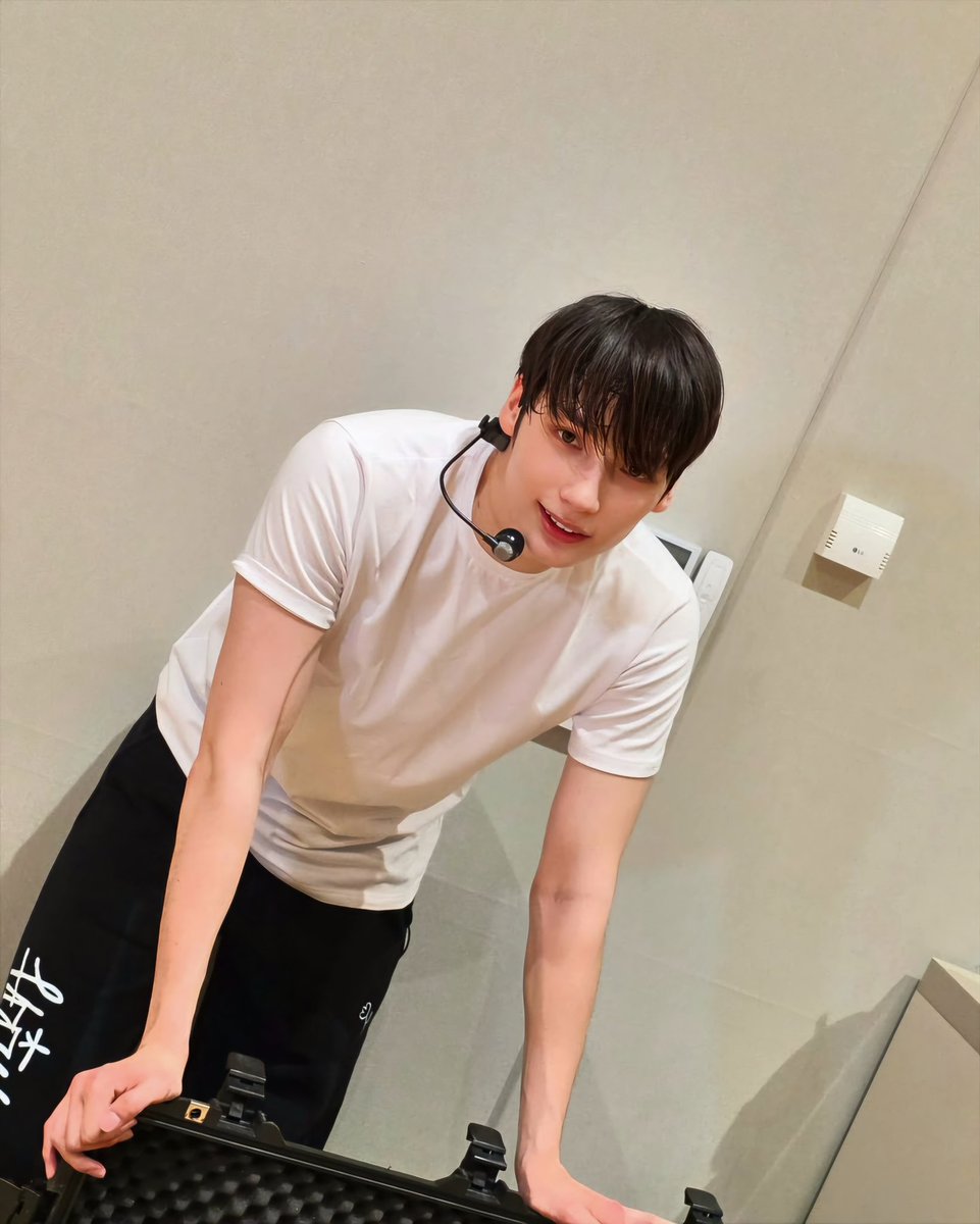 kai arms💪🏼 tweet media