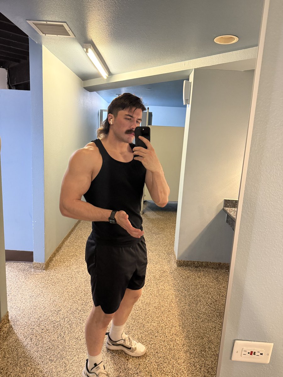 stevenbradleypw's tweet image. Gym Friday 
Show Saturday @doaprowrestling 
can’t wait to whoop some Canadian butt