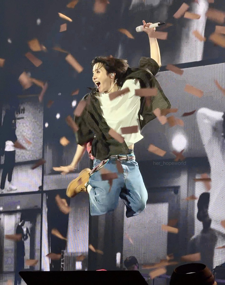 saonao728830's tweet photo. 1 RT / 1 reply = 1 vote 

I vote for #jhope at #2025MAMAVOTE https://t.co/bx4Pw8QDH0