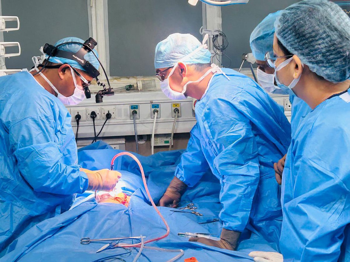 dgafms_mod's tweet photo. The Cardiac Surgery team at #ArmyHospital (R&R) successfully performed a coronary artery bypass grafting (CABG) on an 8-year-old boy diagnosed with Familial Hypercholesterolemia and critical coronary artery disease. The child, among the youngest of patients  to undergo coronary bypass surgery in India, was operated upon by the multidisciplinary team comprising cardiac surgeons, cardiologists and cardiac anaesthesiologists. This remarkable feat stands as a testament to the professional excellence, clinical acumen and unwavering commitment of the #AFMS to save lives.

@adgpi
@indiannavy
@IAF_MCC 
@HQ_IDS_India 
@SpokespersonMoD 
@PIB_India
@westerncomd_IA 
@DelhiArea_IA 

#DGAFMS
#AMC