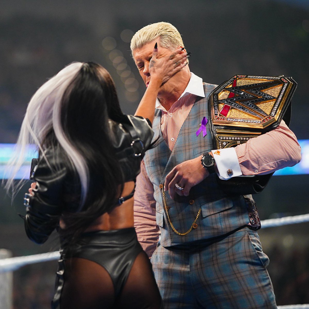 FollowsTheDream's tweet photo. Zelina is a feisty one and I can see that she’s going to be doing a lot of the fighting for Mr. Black. That’s fine by me. I have no issues. I’m use to my back against the wall. I will see you two tonight on the main event of SmackDown. https://t.co/gW3fnddZkF