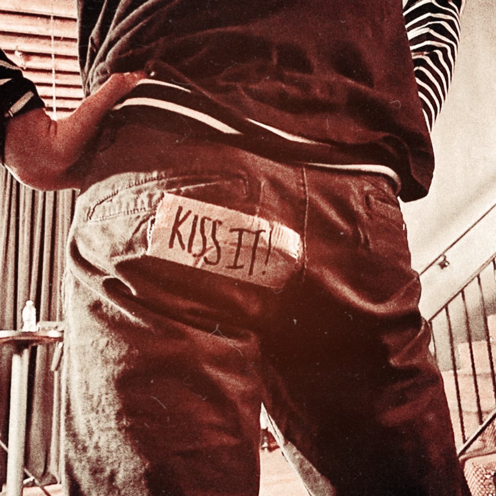 icarianmourn's tweet image. 