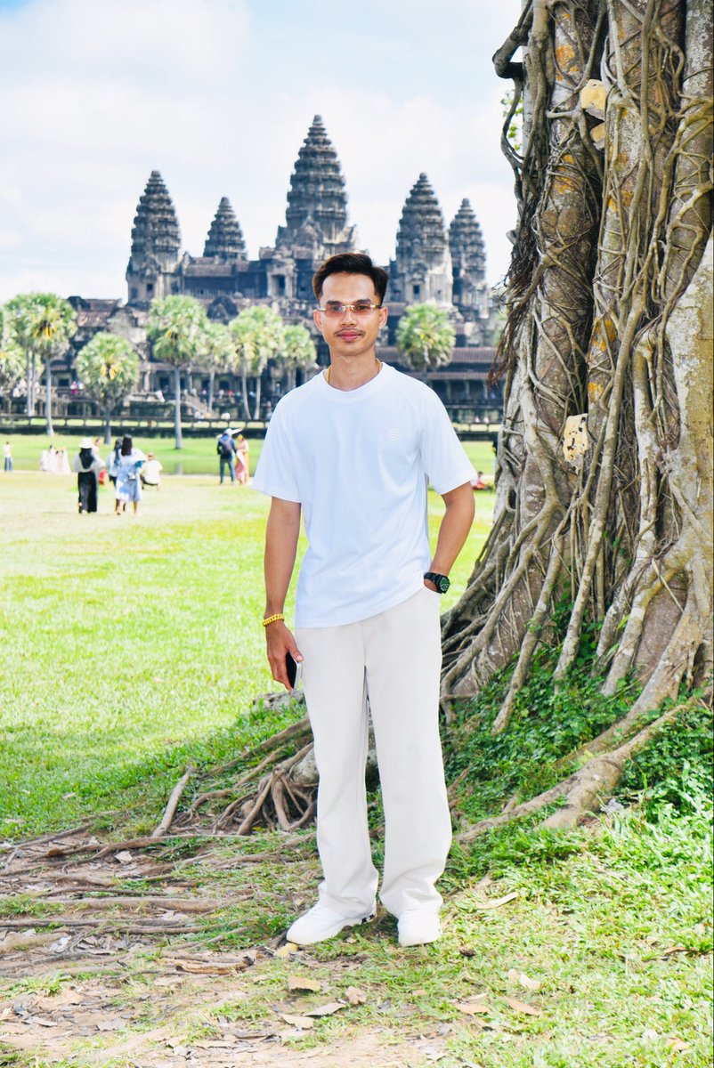 Pheun Paly tweet media