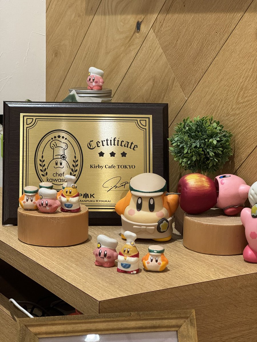 Poyo_Unknown's tweet photo. カービィカフェ https://t.co/GihtpJrD0H