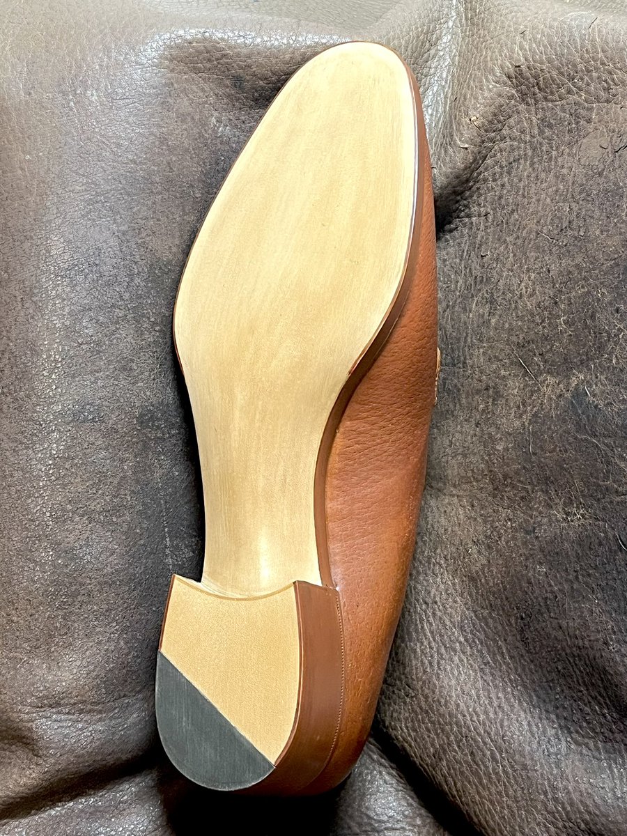 一部の限られた方だけが分かる恐い話をします。

木ヤスリと包丁だけでヒール積んでます。
どうです？恐ろしいでしょ？
（小さくてもグラインダー欲しい）