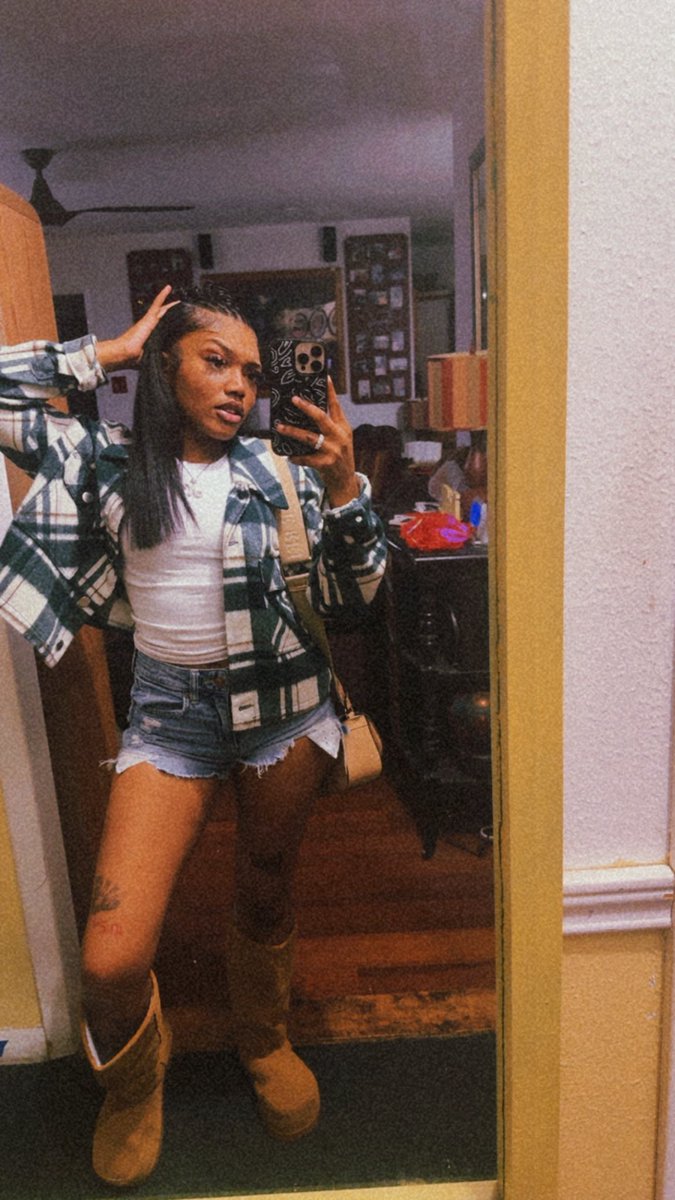 Nylaaa_B's tweet photo. https://t.co/5frgIzZf50