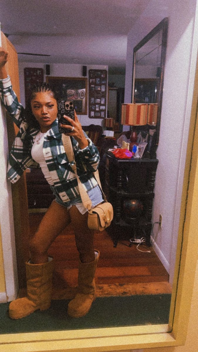 Nylaaa_B's tweet photo. https://t.co/5frgIzZf50