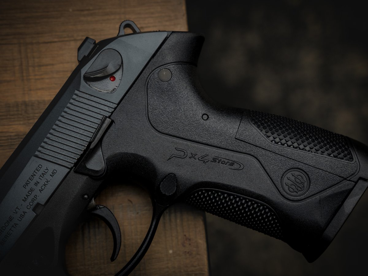 Beretta_USA's tweet image. Come closer and take a look at the Beretta PX4 Storm.

#Beretta #PX4Storm #EDC