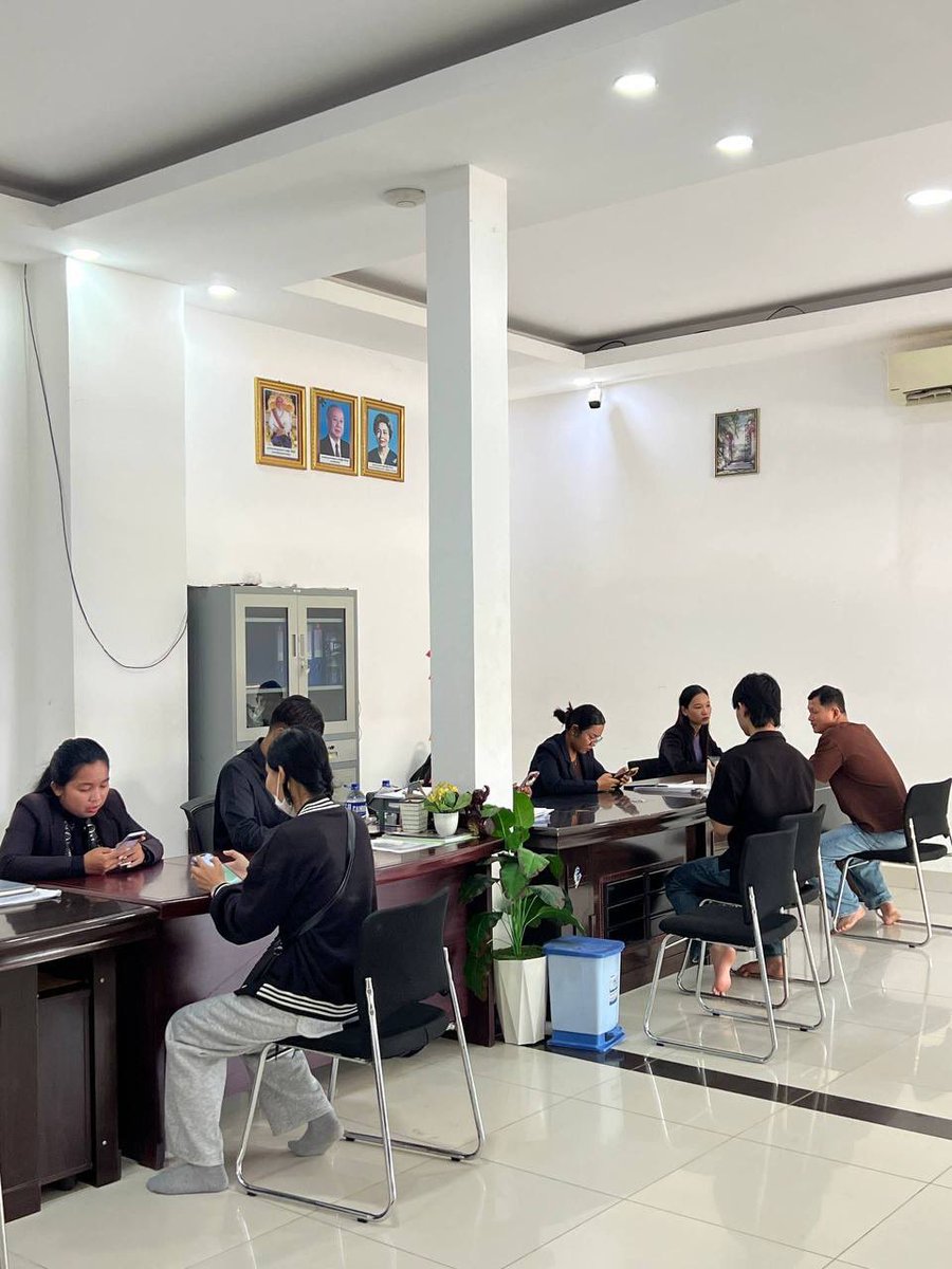 lengnavatra's tweet photo. បុរី ឡេង ណាវ៉ាត្រា
08/11/2025
សកម្មភាពអតិថិជនមកទទួលដំណោះស្រាយនិងបញ្ចប់ដោយស្នាមញញឹមនឹងឈ្នះឈ្នះទាំងអស់គ្នា។ https://t.co/eaW47y81Rs