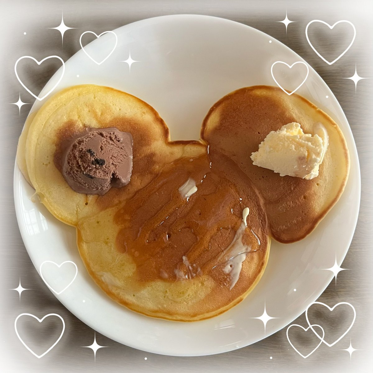 cpp5_n's tweet image. 手作りミッキ〜プレ〜ト😋🥞🍴
最近よくお菓子を作っているね🤔