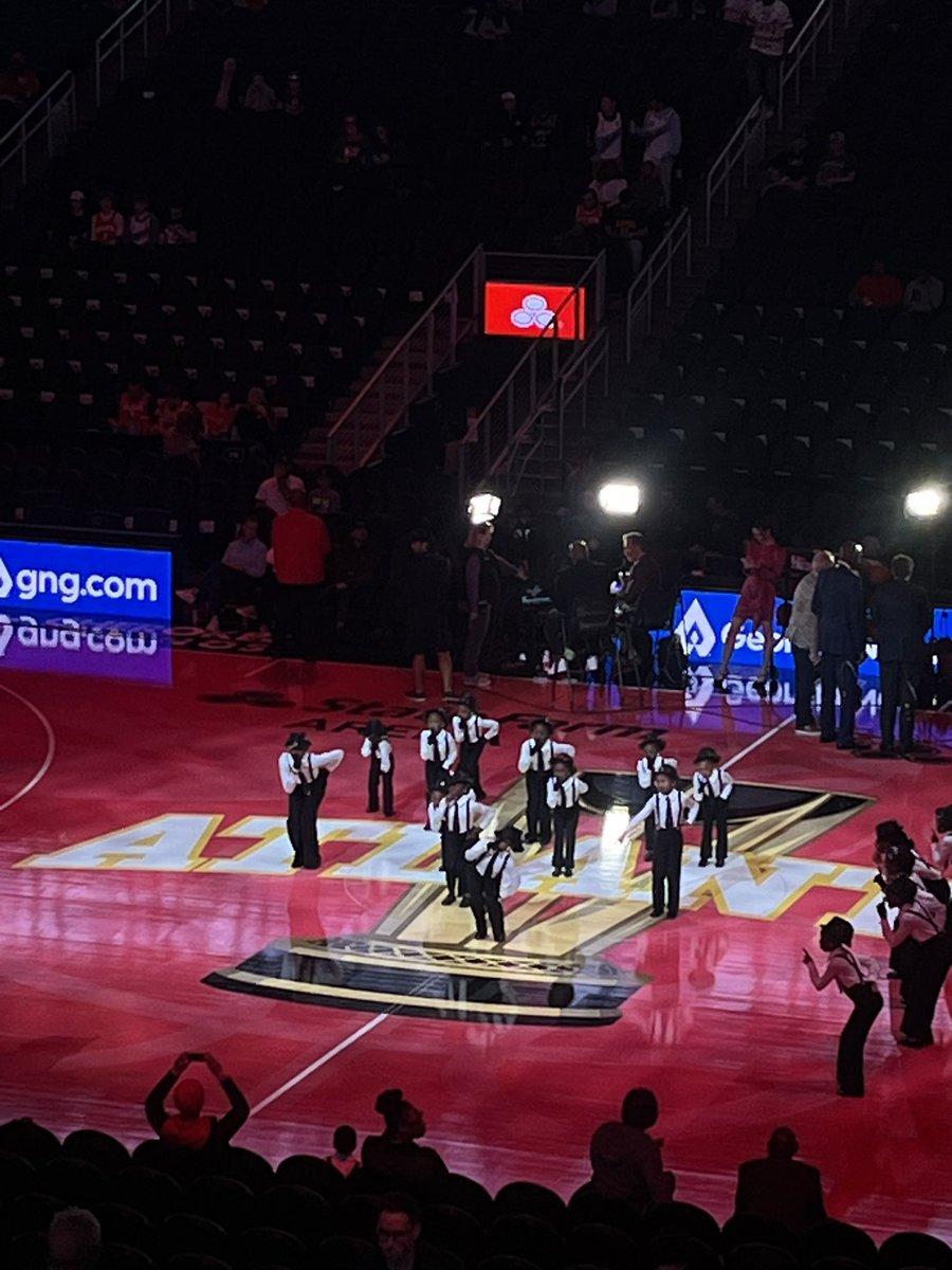 corn8red's tweet image. She performed better than the Hawks