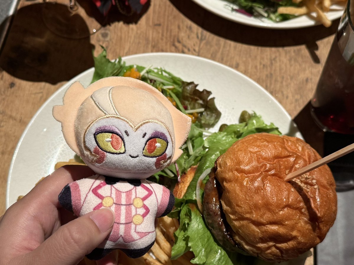 yokshima_'s tweet image. ✨📻🍎✨