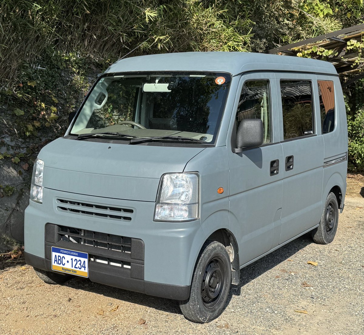 ちょこちょこ手を加えてようやくここまで来た
あとはステンシル塗装をやってひとまず完成かな