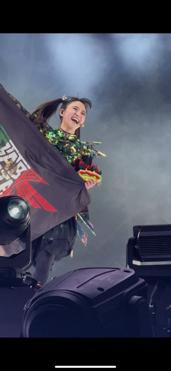 AustinBarnette7's tweet image. OMG! The end was so cute! Moa running around with a taco plushy, Su with cat ears and plushies and Momo with other ears that I don’t know! かわいいいいい　
(video eventually)
#BABYMETAL  
#SUMETAL
#MOAMETAL
#MOMOMETAL