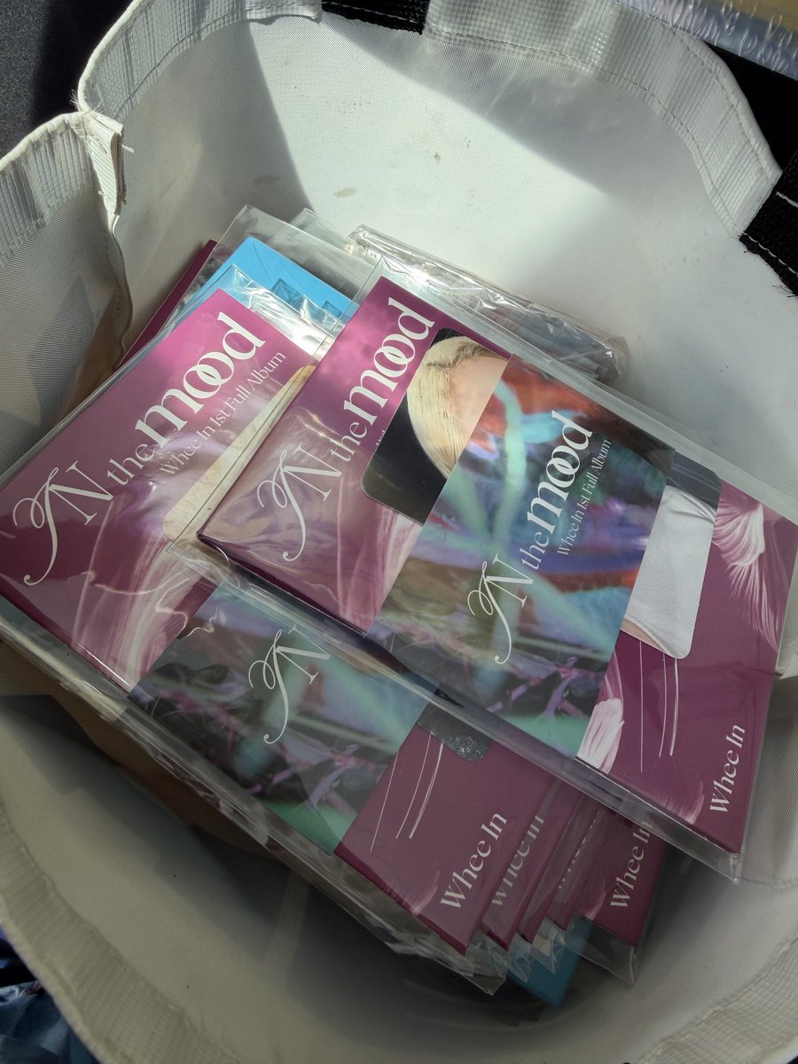 nique ⭐️☀️🍃🌹 / 마마무 계속된다 tweet media