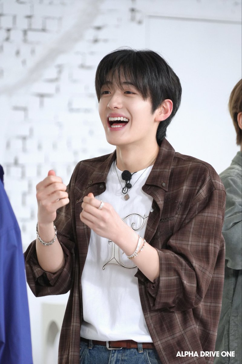 sanghyeonpics's tweet photo. ◠‿◠ https://t.co/dZxUgLTvf6