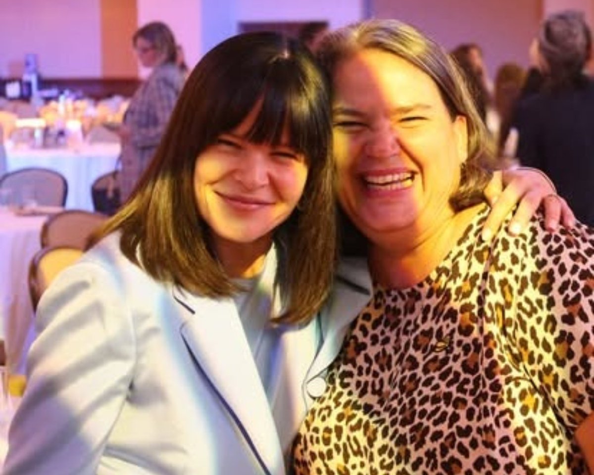 FlowComms's tweet image. #FlowCommunications: independent, people-powered and grounded in purpose. 

Our mantra has always been simple: to do work we love, with people we like, to make the world a better place.

📸 Flow