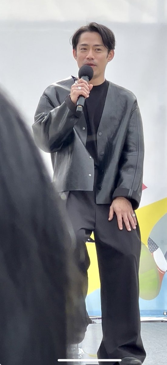 南船橋のトークショー、自宅からすごく近いのに今まではリハなどで予定が合わなくて行けなかったのが、ようやく今年初めて行けました！ 短い時間でしたが、楽しいお話ありがとう〜😊💓