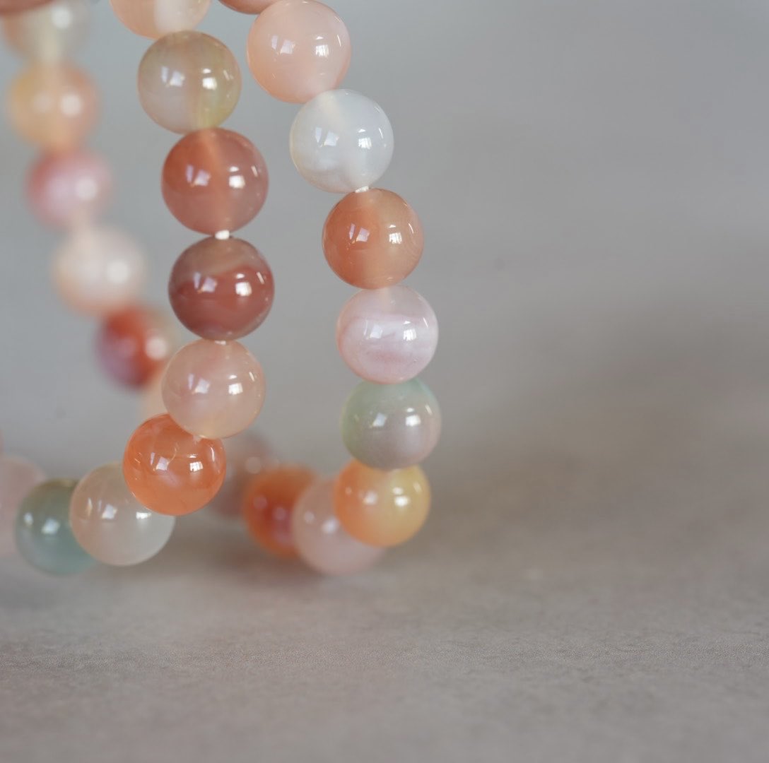 【五條出土・紫瑠璃勾玉】──時代を超えて、いま再び手元へ アクセサリーとシノワズリ雑貨 方龍 (@kepopon) / Posts / X