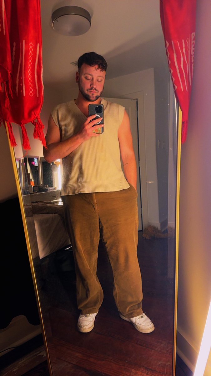 dancingdyll's tweet image. will miss my hoochie daddy shorts until the spring 💔🥀