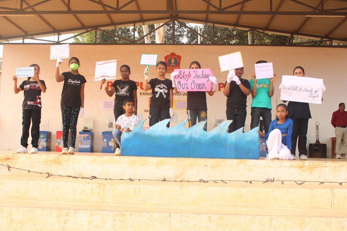 apsprtcbangalor's tweet image. Young Minds, Big Discoveries — Showcasing the Future of Science
Science Beyond Books — Experiments, Exploration, Excellence!
Fueling Curiosity, Powering the Future — APS PRTC Science Exhibition 2025.
#ScienceWorkingLife 
#apsprtc