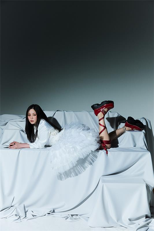 即購入◎ 鷲尾伶菜　フリスビー 鷲尾伶菜 (@rei__official_) / Posts / X