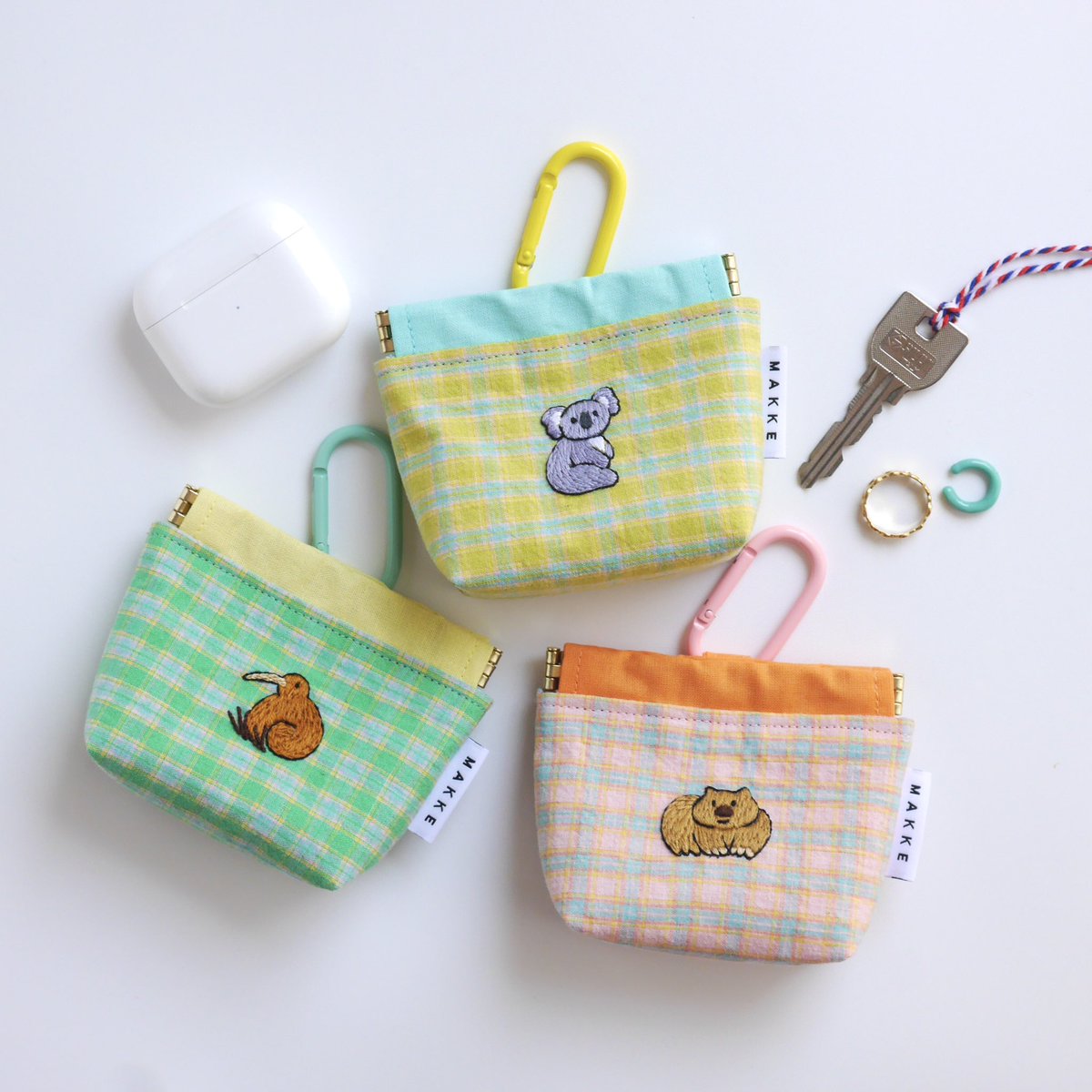 makke_mmm's tweet photo. #デザフェス62 に出展します🙌

▶︎出展名：MAKKE -メッケ-
▶︎出展日：11/15.16両日
▶︎ブース：南1階  H-405

刺繍を施した色んなポーチを作ってます🪡猫と動物とお花が好き🩵
お品書きは11日にアップします😊

#デザフェス62リポスト
@designfesta https://t.co/9RC3oQd5XN