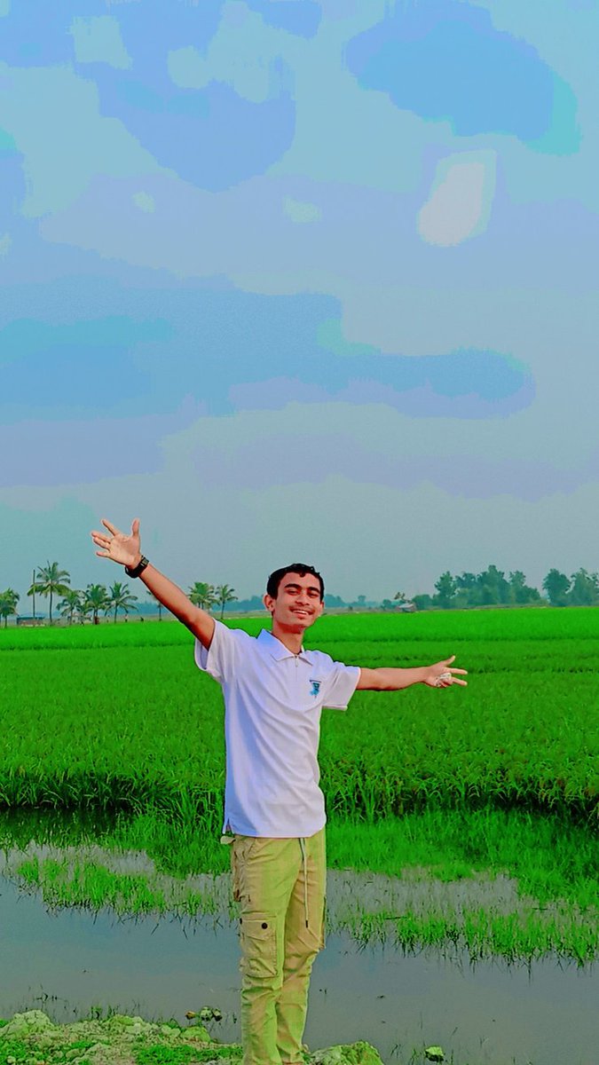 ZiaHero's tweet photo. As a #RohingyaYouth seeking freedom . https://t.co/t8gmF2XdlV