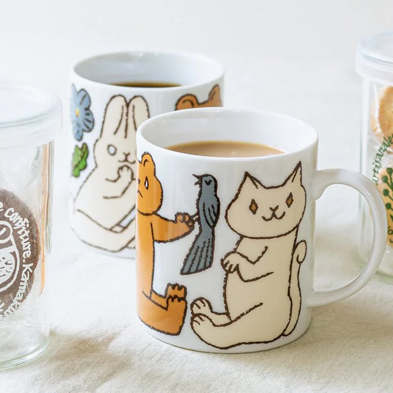 romiunieWebShop's tweet photo. 【マグカップ romi-unieオリジナル（Makoto Kagoshima）】

鹿児島睦さんデザインのromi-unieオリジナルのマグカップ。
かわいい動物たちが描かれています。
サイズも小ぶりで使いやくコーヒーや紅茶にぴったりです。
https://t.co/s4MpAfHMav