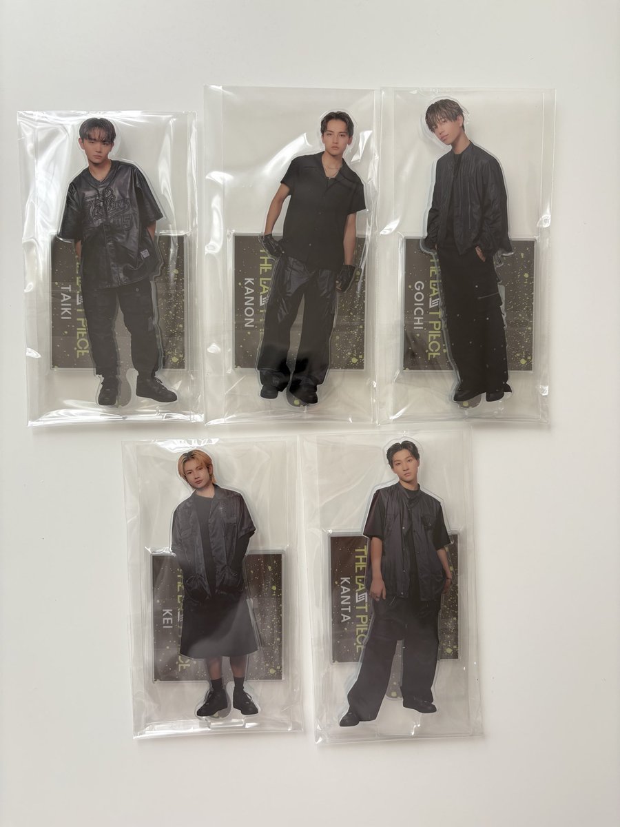 ri_001234's tweet image. THE LAST PIECE ラスピ 
アクスタ ランダムフォトカード 交換

譲：写真のもの

求：ルイ 過去もの、他種の何か
       (ご相談ください)
       カンタ メッセ入りフォトカ
       買取(定価＋送料)

郵送でのお取引になります📮

 #THELASTPIECE交換 #ラスピ交換 #BMSG交換