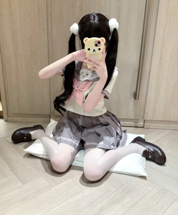 marad333333's tweet photo. 想当小蘑菇什么都不用干😝 #萝莉 #反差萝莉 https://t.co/fcBp2KwH0k