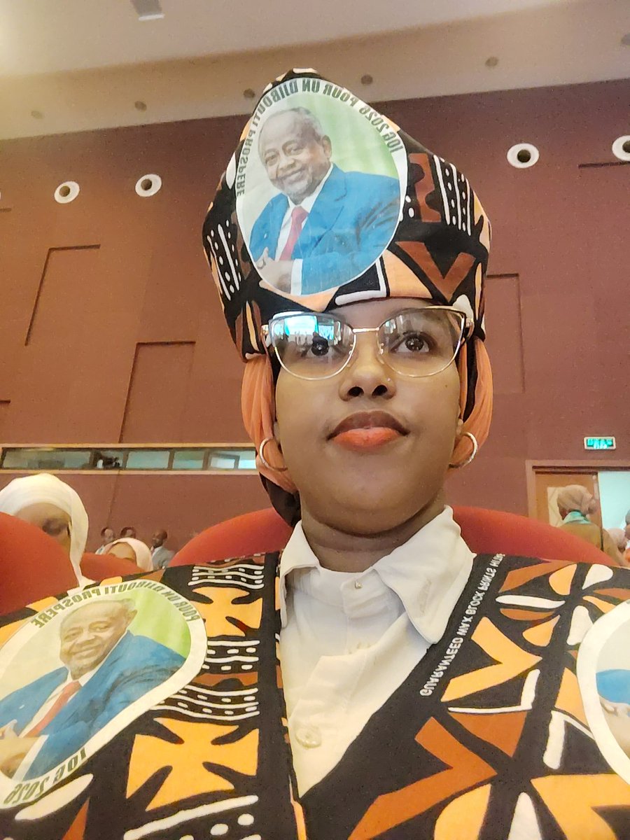 Kadrakhayrbadan's tweet photo. Notre guide, Abo #GUELLEH, est au sommet de nos pensées et de notre respect 🇩🇯 #Soutien

Madaxa noo saran tahay marwalba #AboIOG https://t.co/hDPEswWcKW