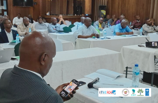 #Kisangani | 07.11.2025
Le Gouv de la #Tshopo a lancé la campagne de sensibilisation pour intégrer le secteur forestier 🌳 au processus #ITIE. Soutenue par le <a href="/vpmedd/">Min. Environnement et Développement Durable RDC</a>, <a href="/CAFISecretariat/">CAFI🌳</a>, <a href="/pnudfr/">ONU Développement</a> et <a href="/fonaredd/">Fonaredd_RDC</a> 🌍 avec la Société Civile et le Ministère de l’Environnement. #rdc25