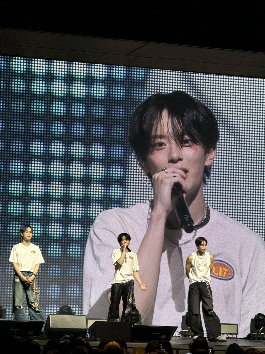 강민이안녕너모예뿌다