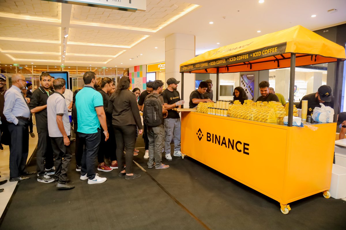 BinanceDesi's tweet photo. Who doesn’t love iced coffee, conversations, and crypto?

Stop by the Binance Iced Coffee Bar and chill with us IRL. 💛

Because good ideas start with good coffee. 🧊☕
📍 7-22 Nov: One Galle Face Mall, L1 – Beira 
📍 8-15 Nov: Colombo City Centre (CCC) Mall

🕓 4 PM – 8 PM

#CoffeeWithBinance