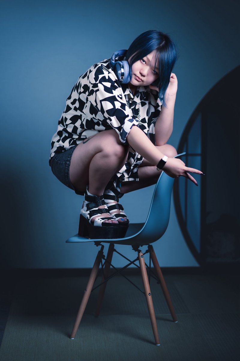 みせつ tweet media