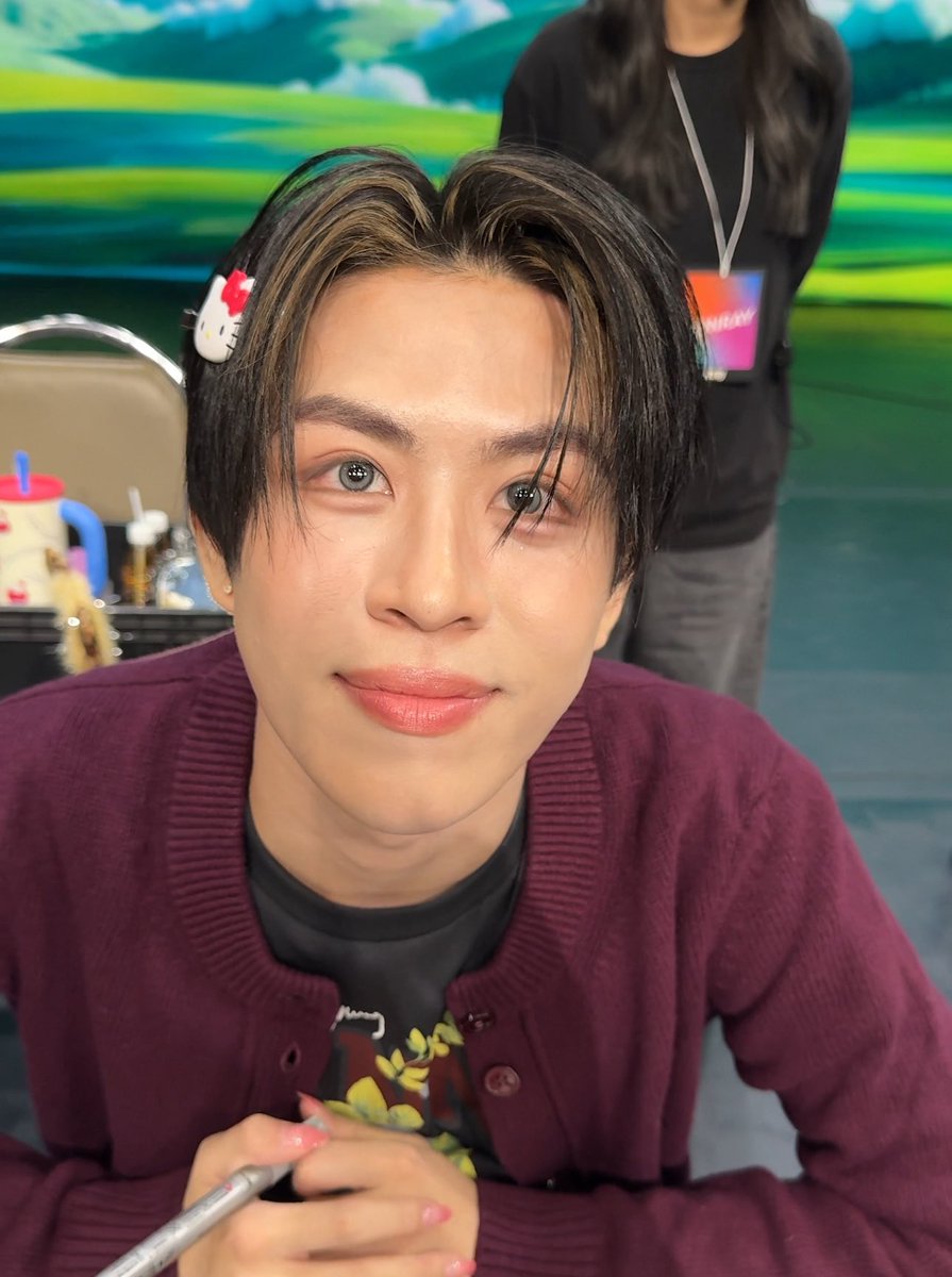 ssbbam's tweet photo. 😭 #DICE_POSSIBILITIES_FANSIGN https://t.co/1W6lqxkVQJ