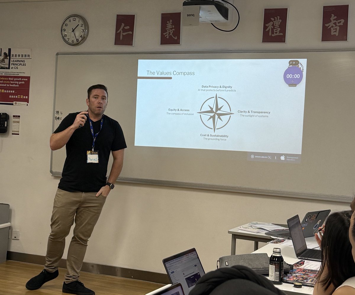 Jennifer Casa-Todd tweet media