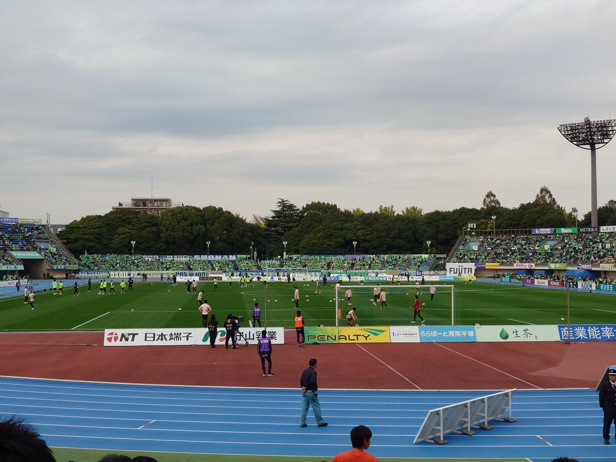 レモンガススタジアム到着。 最下位回避の為に、来季の為に今この場で