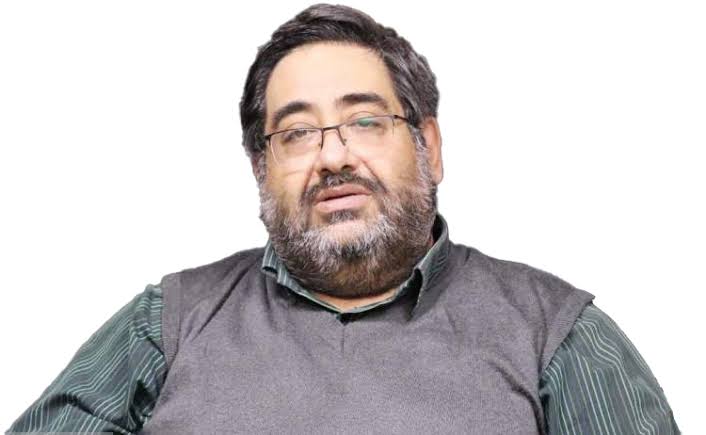moshgan2587's tweet photo. #دانیال_کناربلند همون حاجی گرینوف معروف #پتروشیمی_مروارید که اخیرا با دریافت ۲۰ سکه از حسین جعفری و ترک زاده برای نزدن تویت برعلیه وی، مجددا زده زیره معامله
 البته فعلاً رفته تو فاز سکوت و درِ گاراژ نوندونیش رو هم بسته
داداش مشتریات پشت در موندن، باز کن دوباره اون چاله رو
#باجگیر https://t.co/Ah9nRevxKC