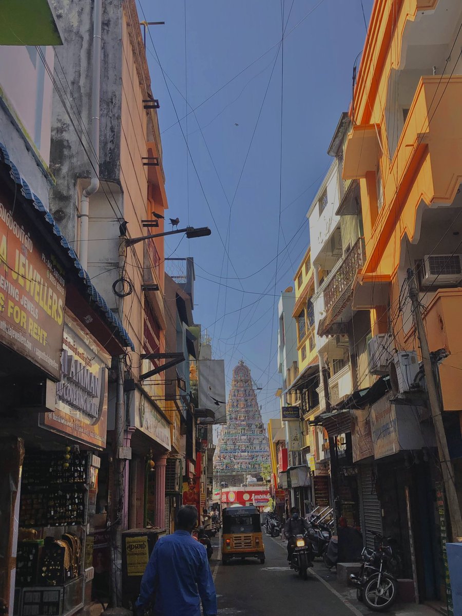 aishashok14's tweet photo. We’re back with the much awaited Mylapore art walk! ✨ 🥁 

Get ready to walk along the beautiful lanes of our sea town, explore the colonial art-trade connect, drool over artisanal homes &amp; meet new buddies. 

Nov 16 | Sunday | 7-9:30 am

Register: https://t.co/FczicnAbPv https://t.co/NUxFKs5VCi