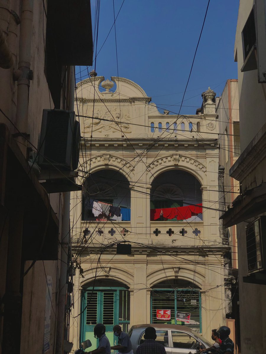 aishashok14's tweet photo. We’re back with the much awaited Mylapore art walk! ✨ 🥁 

Get ready to walk along the beautiful lanes of our sea town, explore the colonial art-trade connect, drool over artisanal homes &amp; meet new buddies. 

Nov 16 | Sunday | 7-9:30 am

Register: https://t.co/FczicnAbPv https://t.co/NUxFKs5VCi
