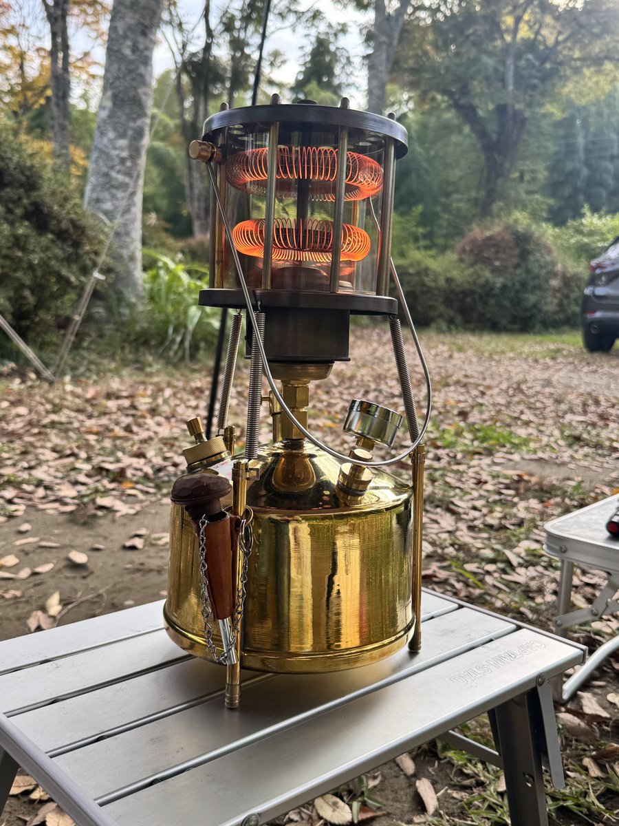 bsdhack's tweet image. 設営完了♪
明日は雨予報なので久々にタープを張った。
撤収時の作業スペース確保

そして武井くんの季節到来