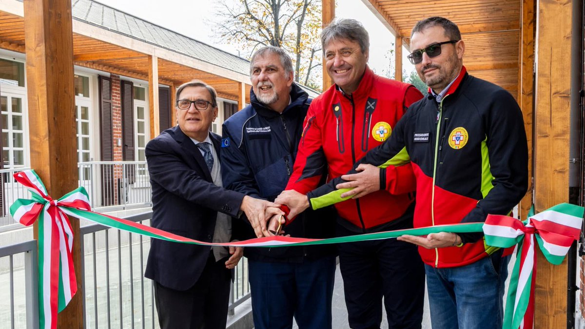 Dopo 21 mesi di cantiere, è stata inaugurata a Milano la nuova sede nazionale del Corpo Nazionale Soccorso Alpino e Speleologico. Un progetto ambizioso di oltre 900 metri quadri che offre spazi moderni e funzionali: news.cnsas.it/una-nuova-casa…