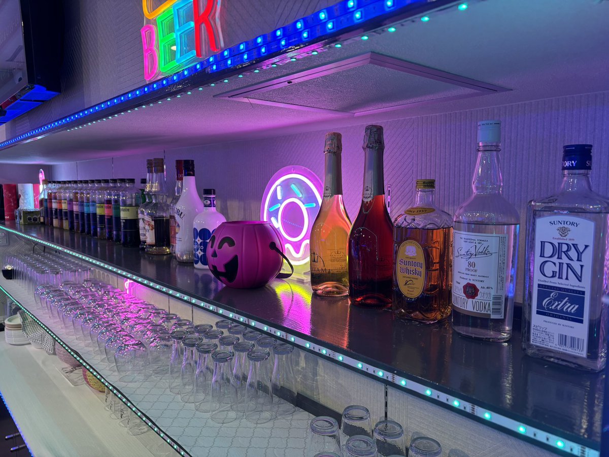 本日15時から営業しております！
明日はいよいよコニコスですね🥳
イベントの前夜祭としてもぜひお越しください🙏
#ミュニティベース