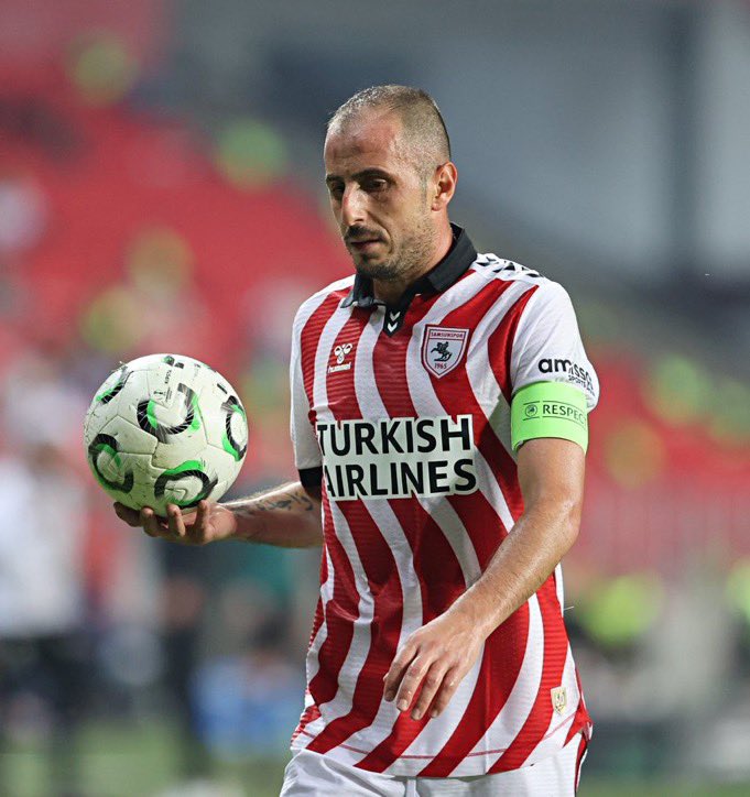 Porno yashirin kamera modellari kiyimlarini ozgartiradi külot kiygan eshak