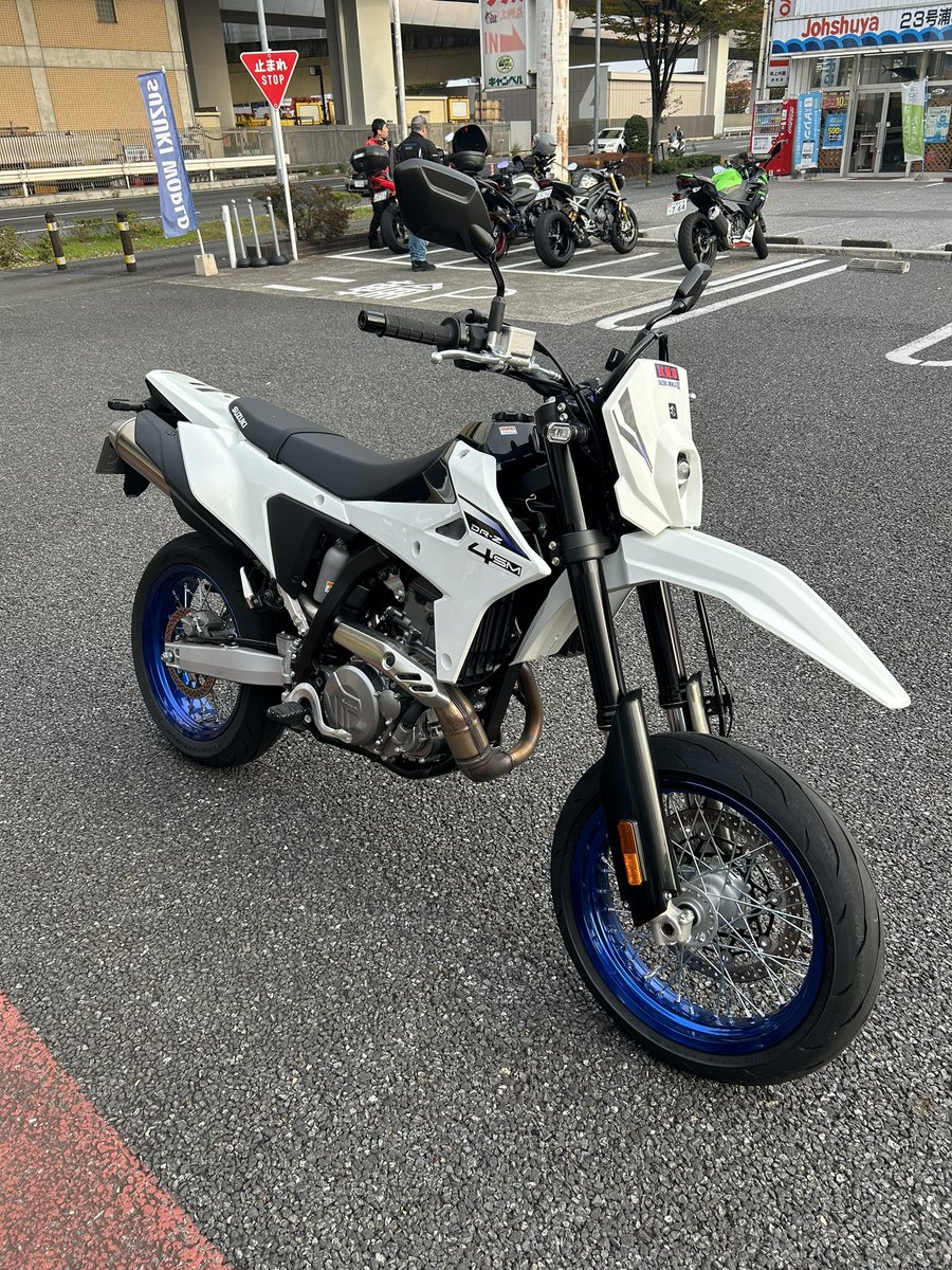 superkenmoto's tweet photo. いやーすげートルクだな。
いいバイク https://t.co/O3w4dI7CSS