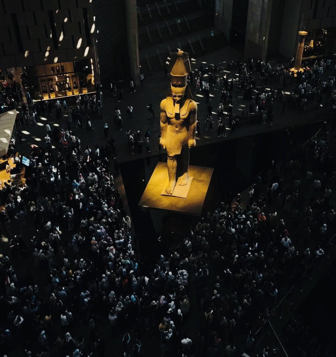 KoreanSalafi's tweet image. كأنَّ فرعون لا يزال يصرخ فيهم:
«أنا ربكم الأعلى!»

وأنا أقول:
«رضيتُ بالله ربًّا.»
لبيك اللهم لبيك، لبيك لا شريك لك لبيك،
إنَّ الحمدَ والنعمةَ لكَ والملك، لا شريكَ لك.