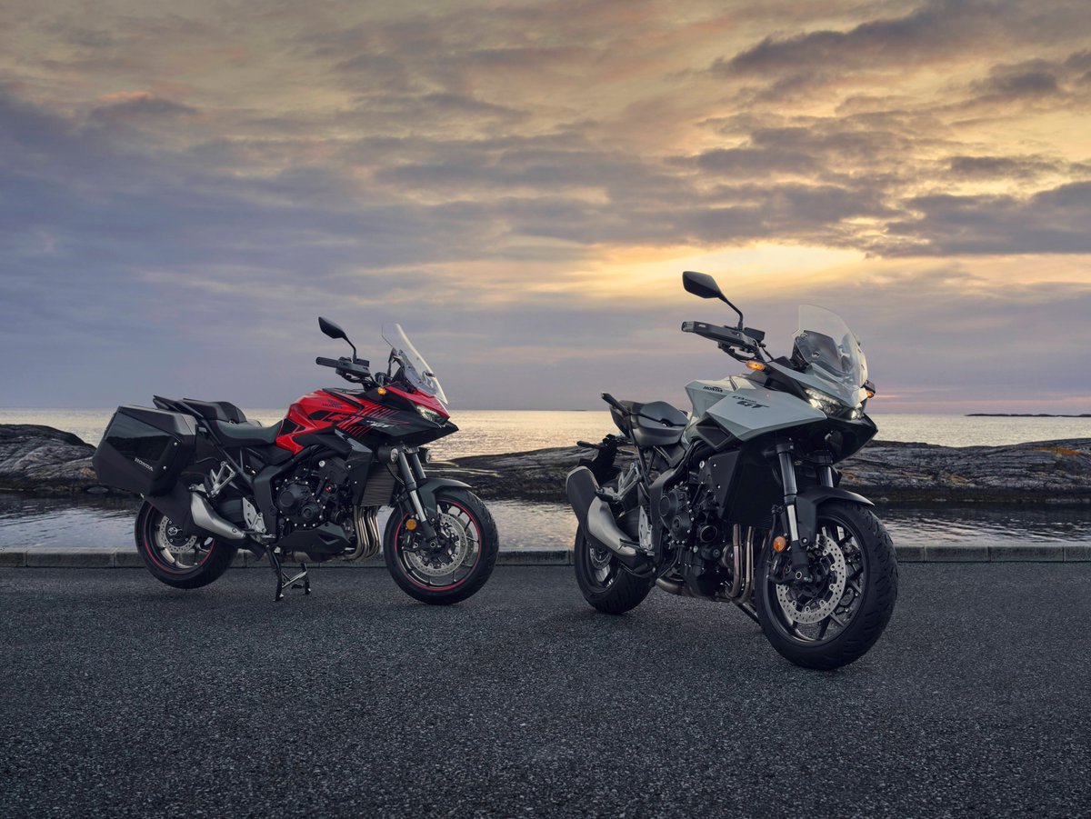 axommotorider's tweet image. Honda unveils the CB1000GT — a new High Performance Tourer powered by the CB1000 Hornet’s engine, tuned for sporty performance and long-distance comfort.
World premiere at EICMA 2025, on sale soon in Europe, Asia &amp;amp; Japan.
#Honda #CB1000GT #sportTourer #HondaMotorcycles #MotoNews