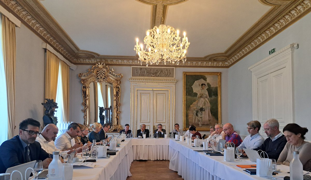 Productive exchange of EU Heads of Mission <a href="/OSCE/">OSCE</a> at #Voderady Castle 🇸🇰 — aligning priorities and strengthening coordination ahead of the OSCE Ministerial Council in Vienna.
<a href="/Finland_OSCE/">Finland in the OSCE</a>